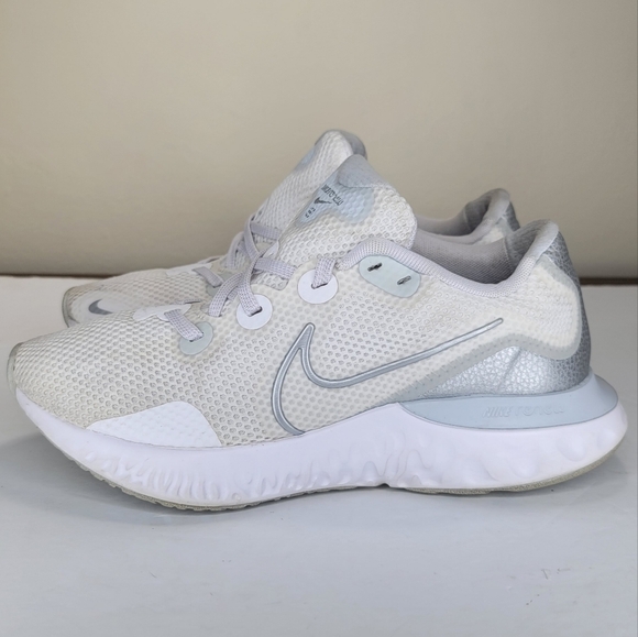 Nike Women's Race Running Shoe Size 8.5 - Picture 1 of 7